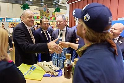 Press Tour Grüne Woche 2025, Alexander Klimt, Möja Fisk in conversation with among
others Joachim Rukwied, DLG